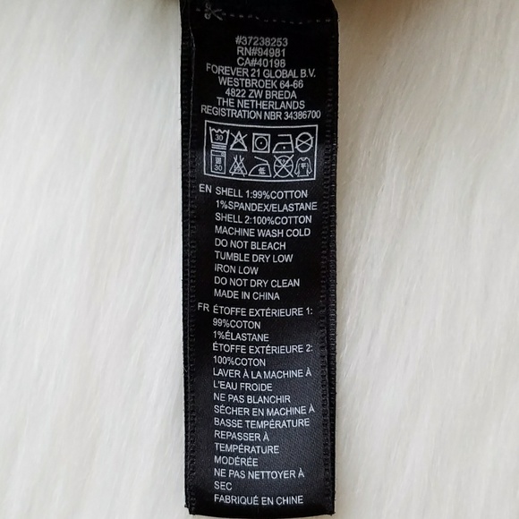 NWOT - Forever 21 Aztec Print Pocket Jeans - Picture 7 of 8